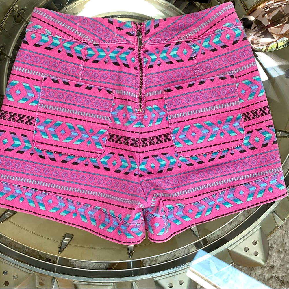 🔥SALE🔥SHORTS BUNDLE. S/XS ♥️FUN🏖 ( Stash this BARGAIN BUNDLE til SPRING ) ♥️ - Picture 16 of 16